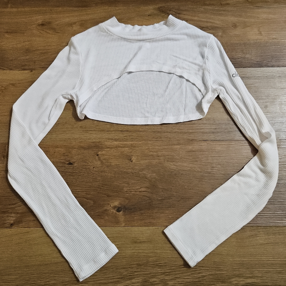 Alo Thrill Seeker Yoga Shoulder Shrug Cropped Long Sleeve White Size S